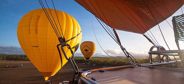 Brisbane Classic Hot Air ballooning with vineyard breakfast, self drive